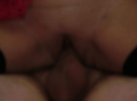 Middle-aged chick Juicy Jo receives an open mouth cumshot after riding a cock 92676502